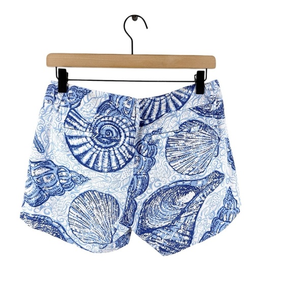 Lilly Pulitzer Callahan Blue Shell Print Shorts Size 2 - Picture 3 of 6